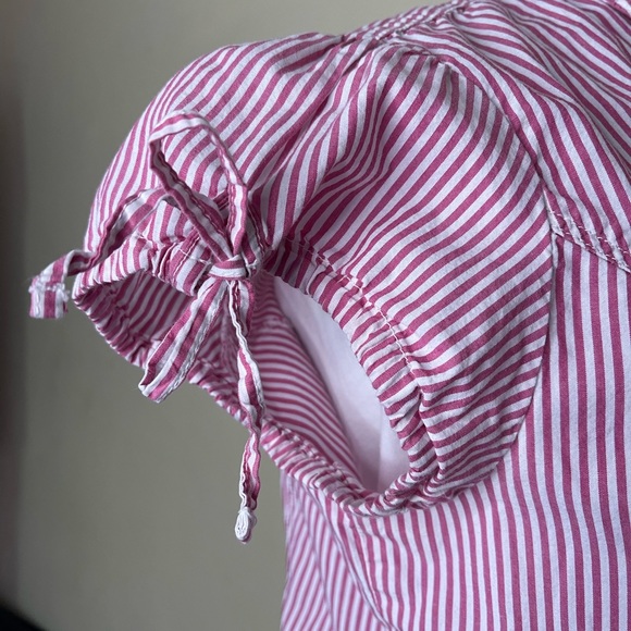 Tommy Hilfiger button down, cap drawstring sleeve shirt - Picture 2 of 4